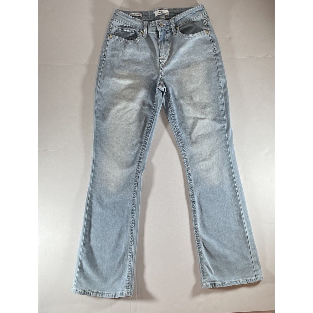 YMI Jeans Women's Size 7 Light Wash‎ Embroidered Back Pocket Denim Jeans